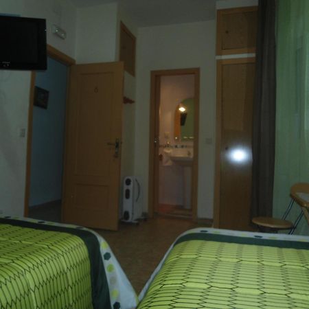 Hostal Florida Madrid Exterior photo
